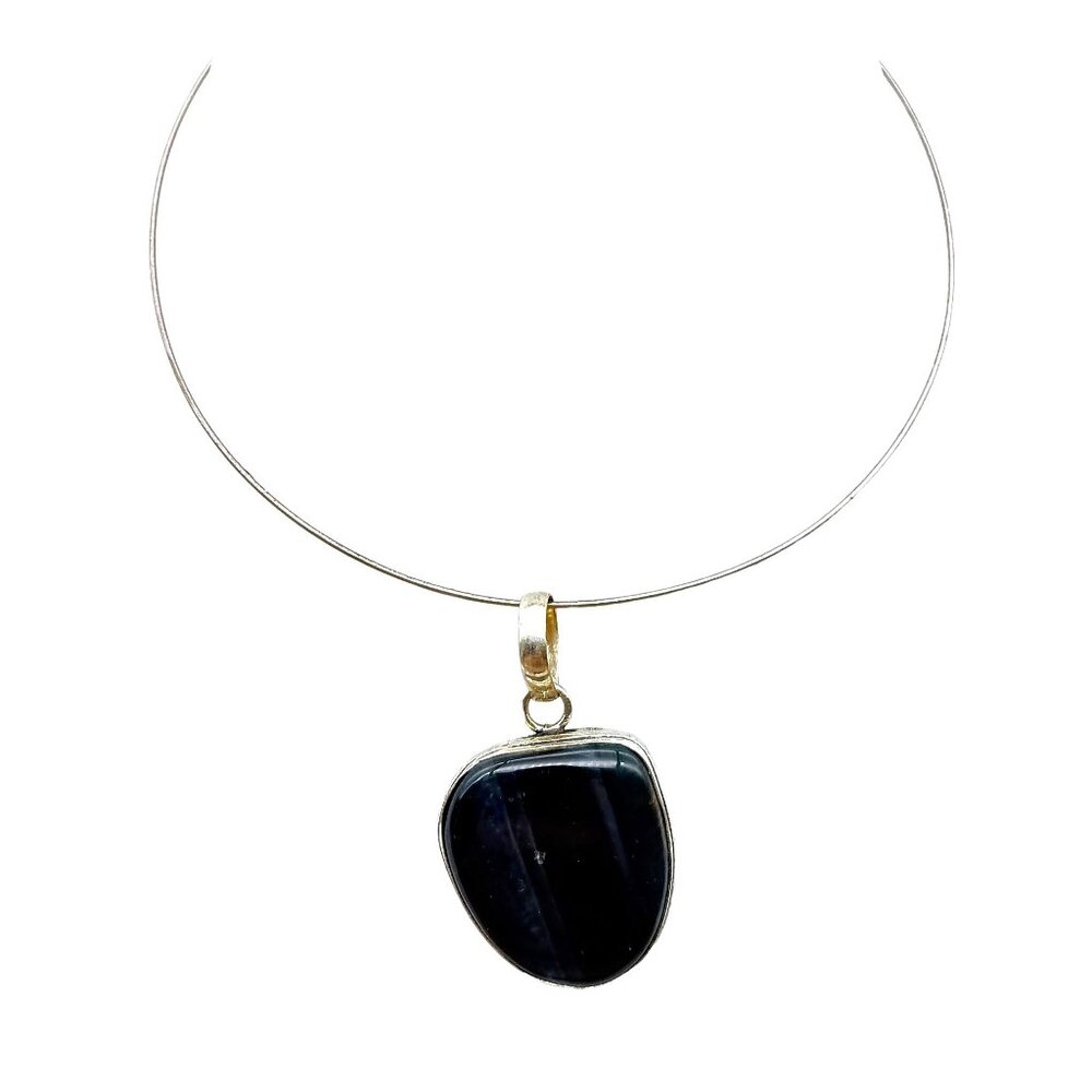 Wire Collar Stone Pendant Choker, Silver Tone Necklace with Dark Banded Agate